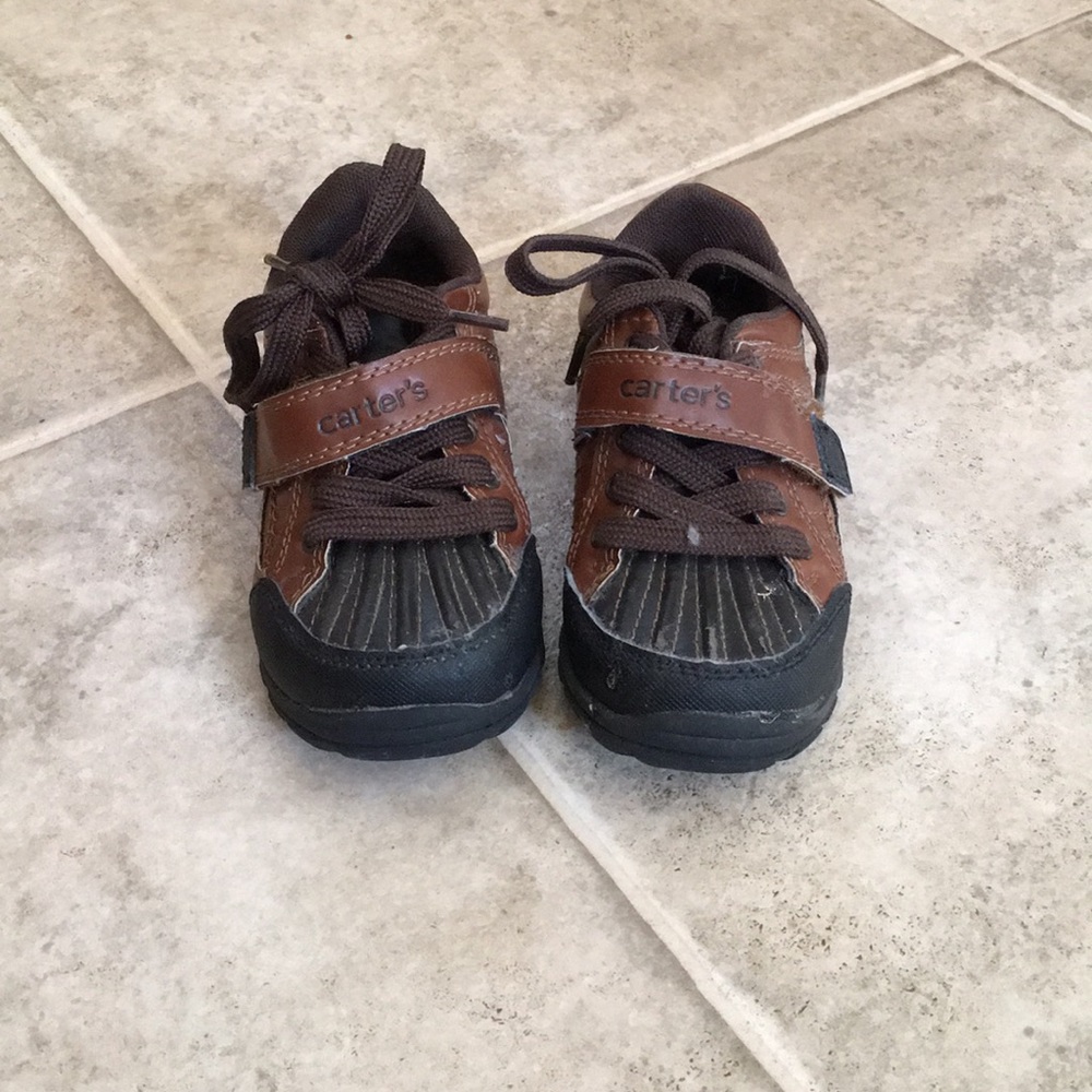 Vguc Carter’s 9w shoes
